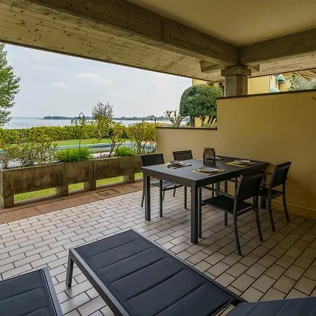 Lakeview Primea Сирмионе